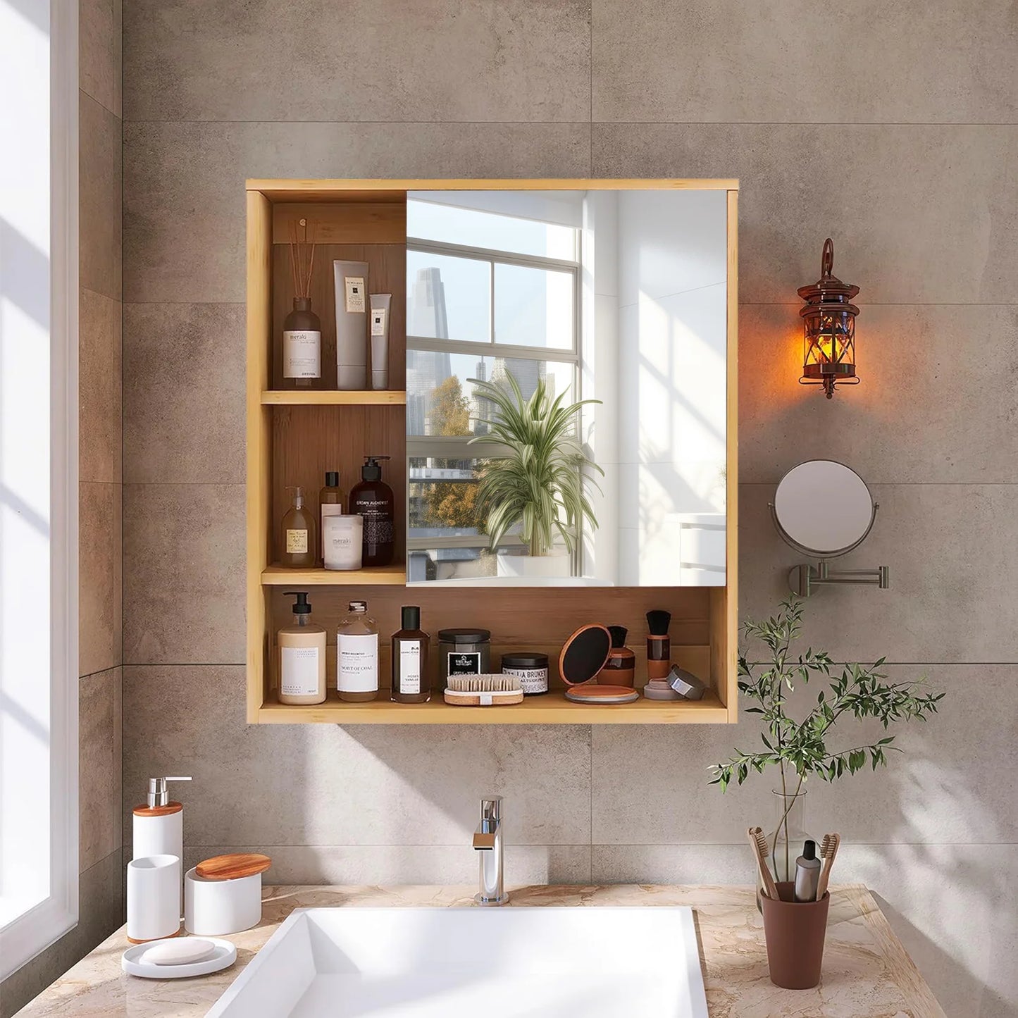 Armoire murale salle de bain en bois clair avec miroir et rangements