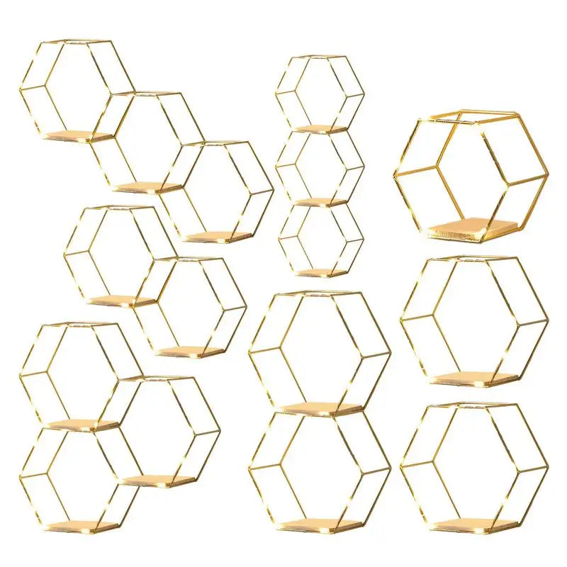 Etagère lumineuse chambre hexagonale bois clair et métal doré
