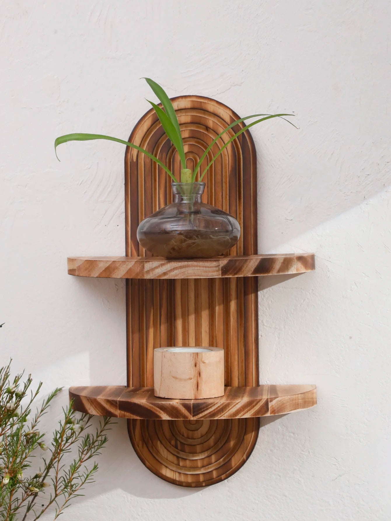 etagere murale flottante ovale boheme en bois