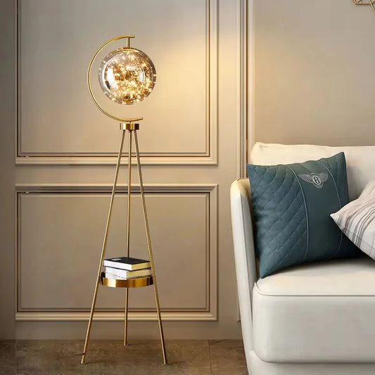 Lampadaire globe verre trépied métal avec étagère