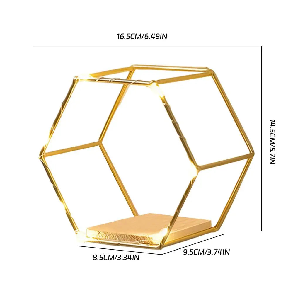 Etagère lumineuse chambre hexagonale bois clair et métal doré