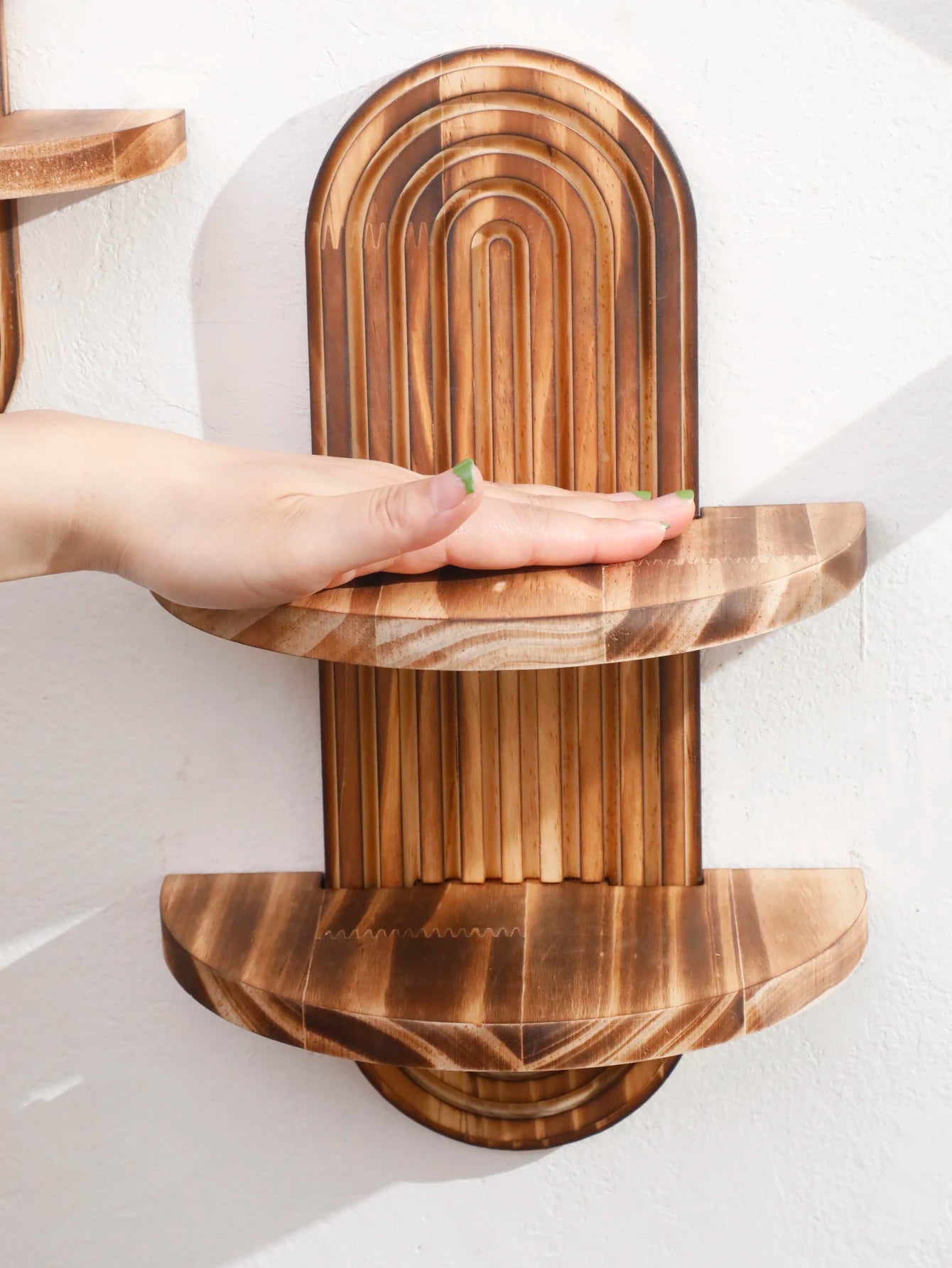 Etagère murale flottante bohème ovale en bois