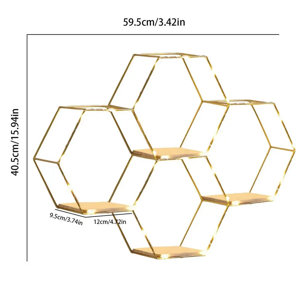Etagère lumineuse chambre hexagonale bois clair et métal doré