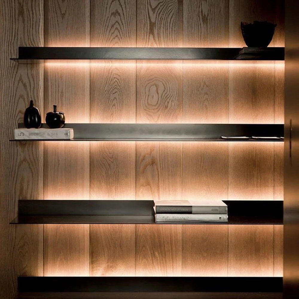 Etagere murale led integrée en métal noir