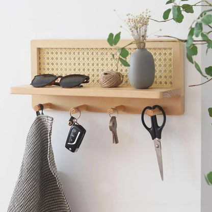 Etagère murale bois clair et rotin avec étagère et 4 patères